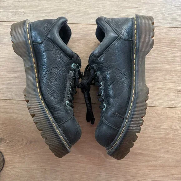 Dr. Martens Black Leather Oxford Shoes โ Unisex Size US 9M - Picture 1 of 9